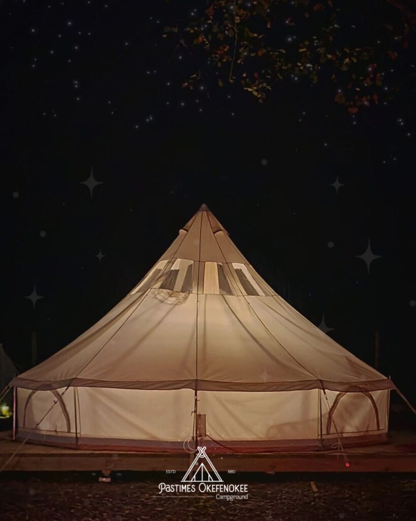 RV Camping vs Glamping